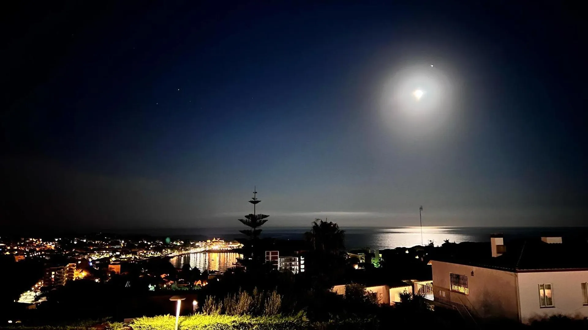 Apartamentos Rayon Du Soleil Sant Feliu de Guixols 0*,  Spain